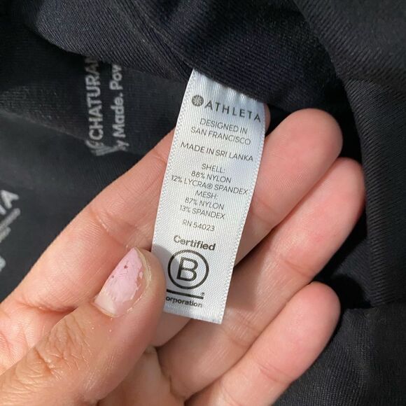 Athleta High Rise Chaturanga Capri Tight - Picture 9 of 10